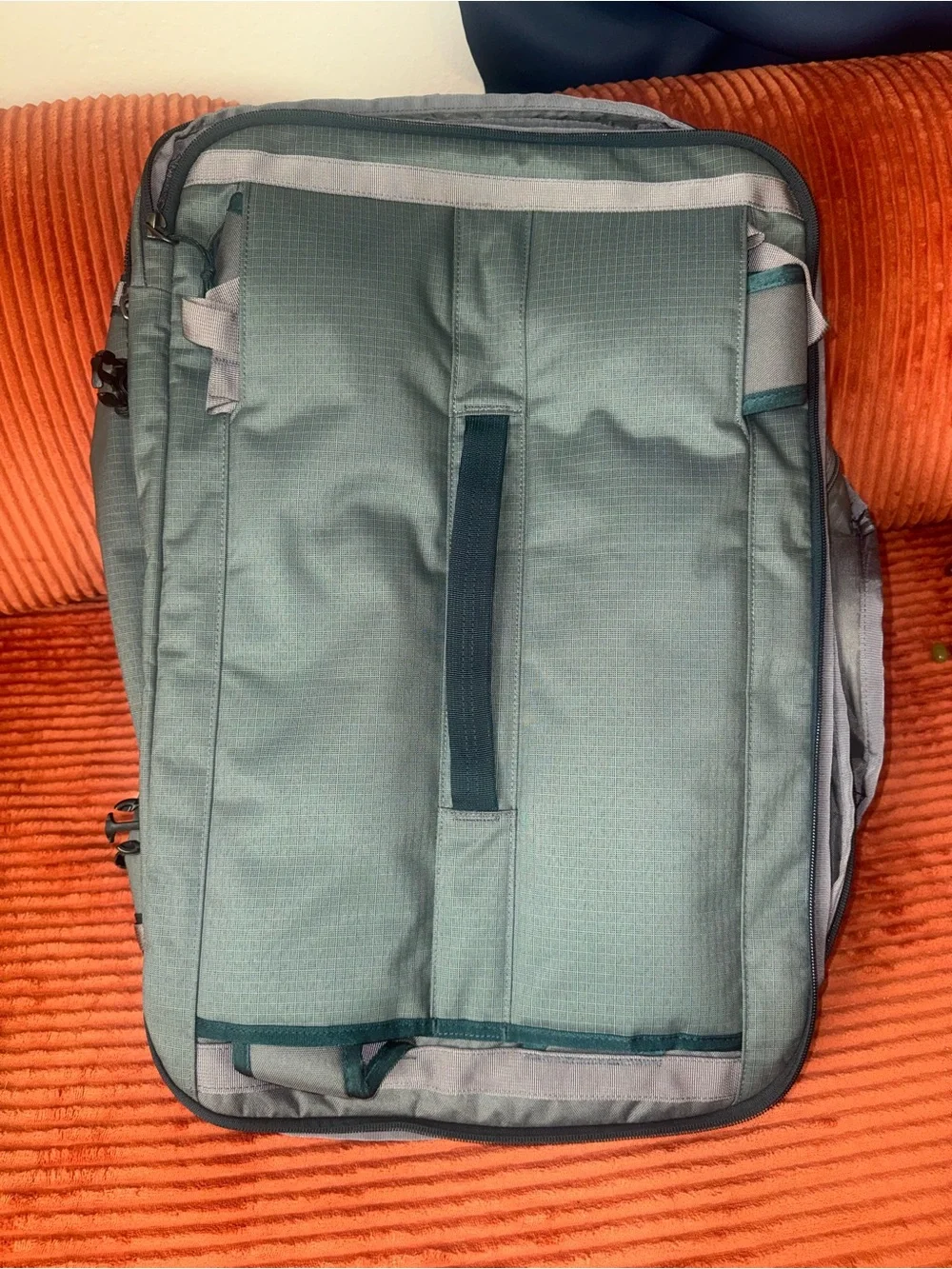 Patagonia Black Hole MLC Convertible BackPack 45L NWOT - Picture 9 of 10